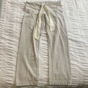 Anthropologie “Outside-In” Loungers Size Large